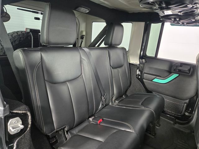 Used 2015 Jeep Wrangler Unlimited Sahara w/ Max Tow Package image 17