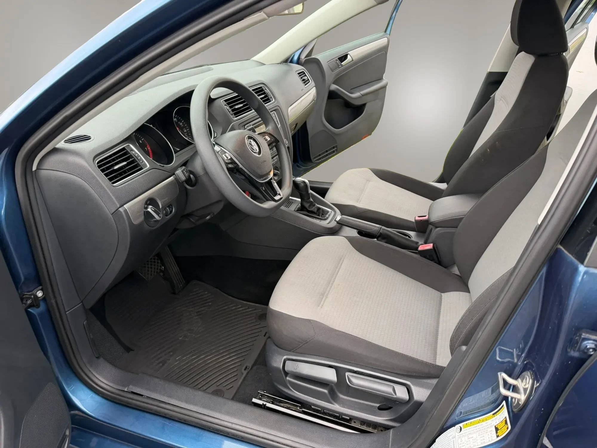 Used 2017 Volkswagen Jetta S FWD image 10