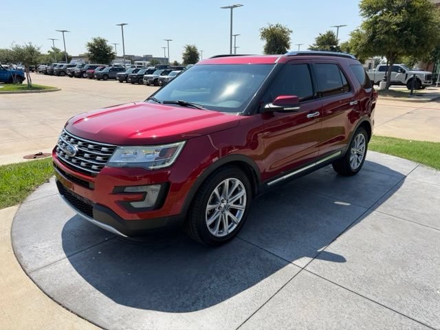 Used 2017 Ford Explorer Limited FWD image 3