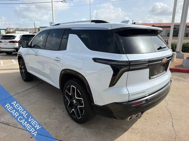 Used 2026 Chevrolet Traverse High Country FWD image 3