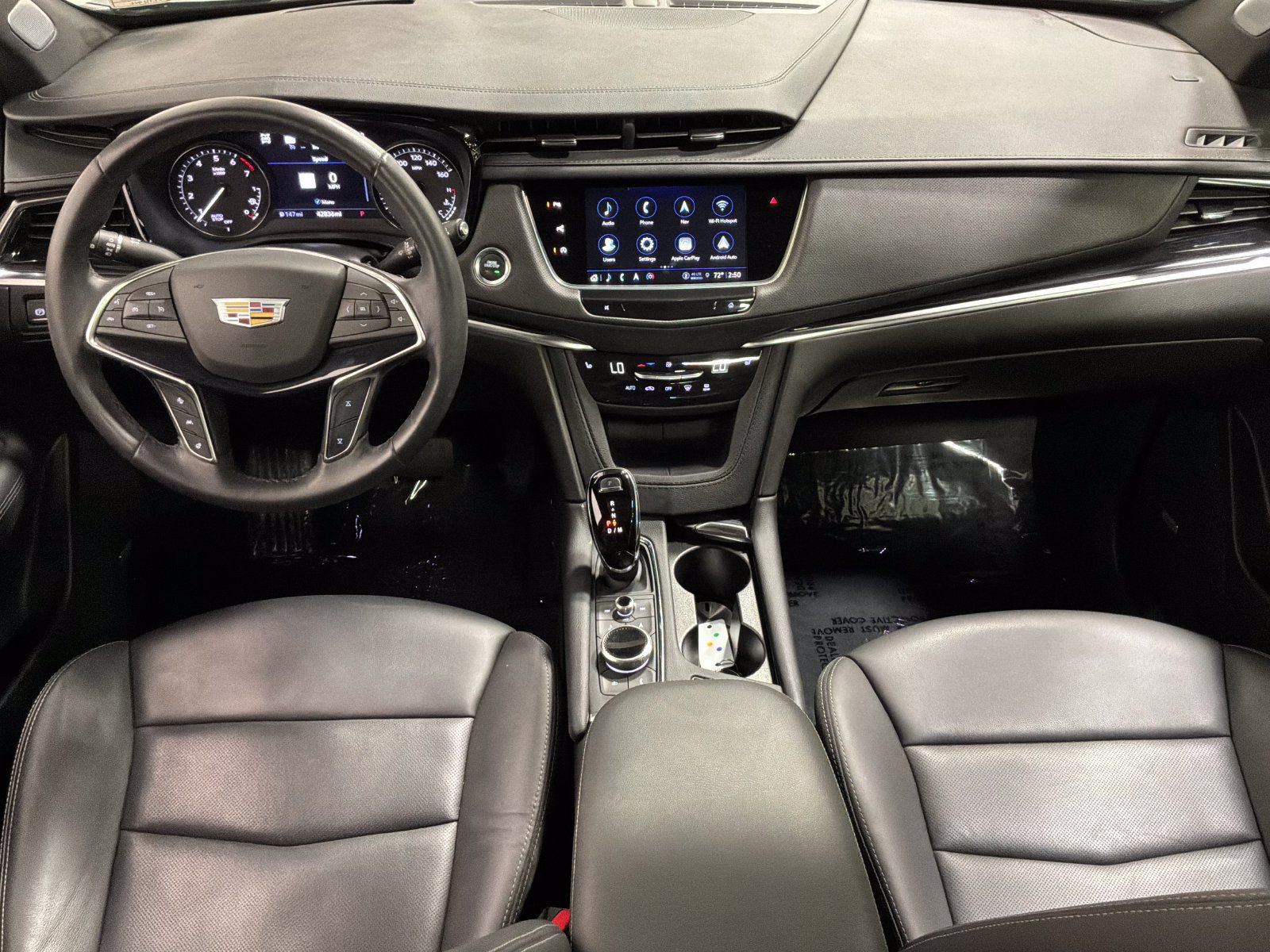 Used 2024 Cadillac XT5 Premium Luxury w/ Technology Package AWD/4WD image 16