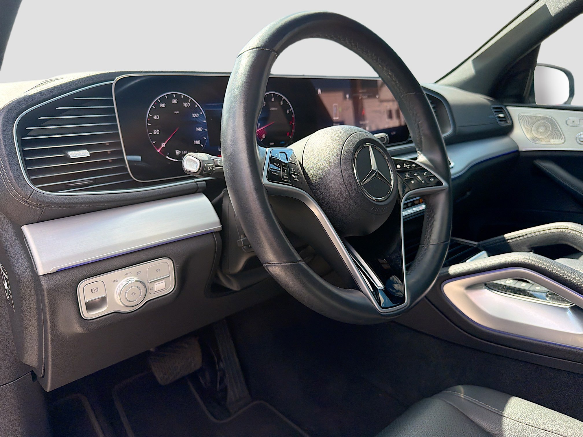 Used 2024 Mercedes-Benz GLS 450 4MATIC image 42