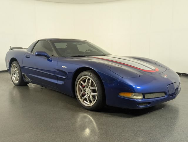 Used 2004 Chevrolet Corvette Z06 w/ Z06 Preferred Equipment Group RWD image 2