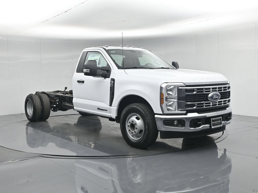 New 2026 Ford F350 XL w/ XL Chrome Package