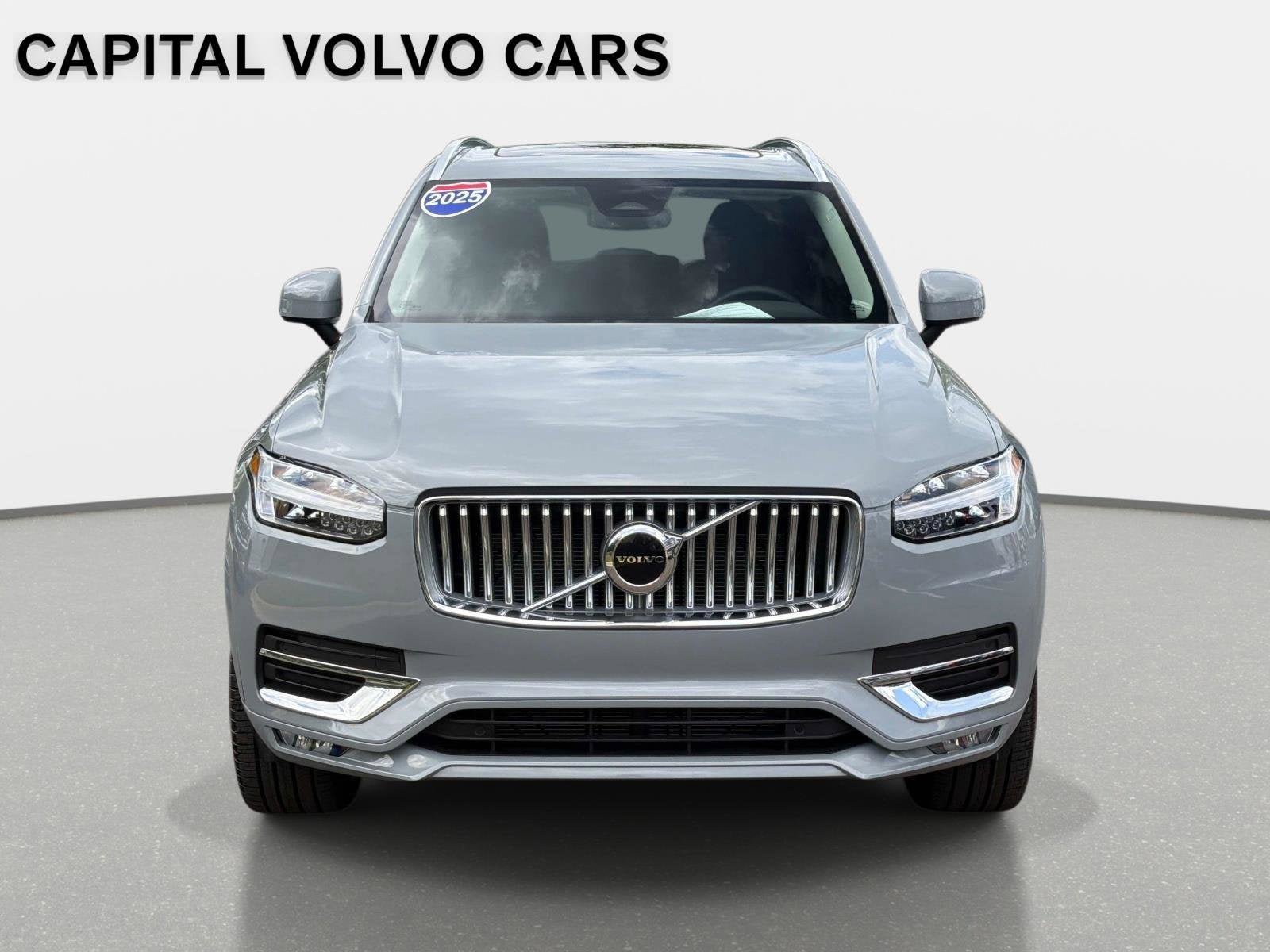 Used 2025 Volvo XC90 B5 Core w/ Protection Package Premier AWD/4WD image 2