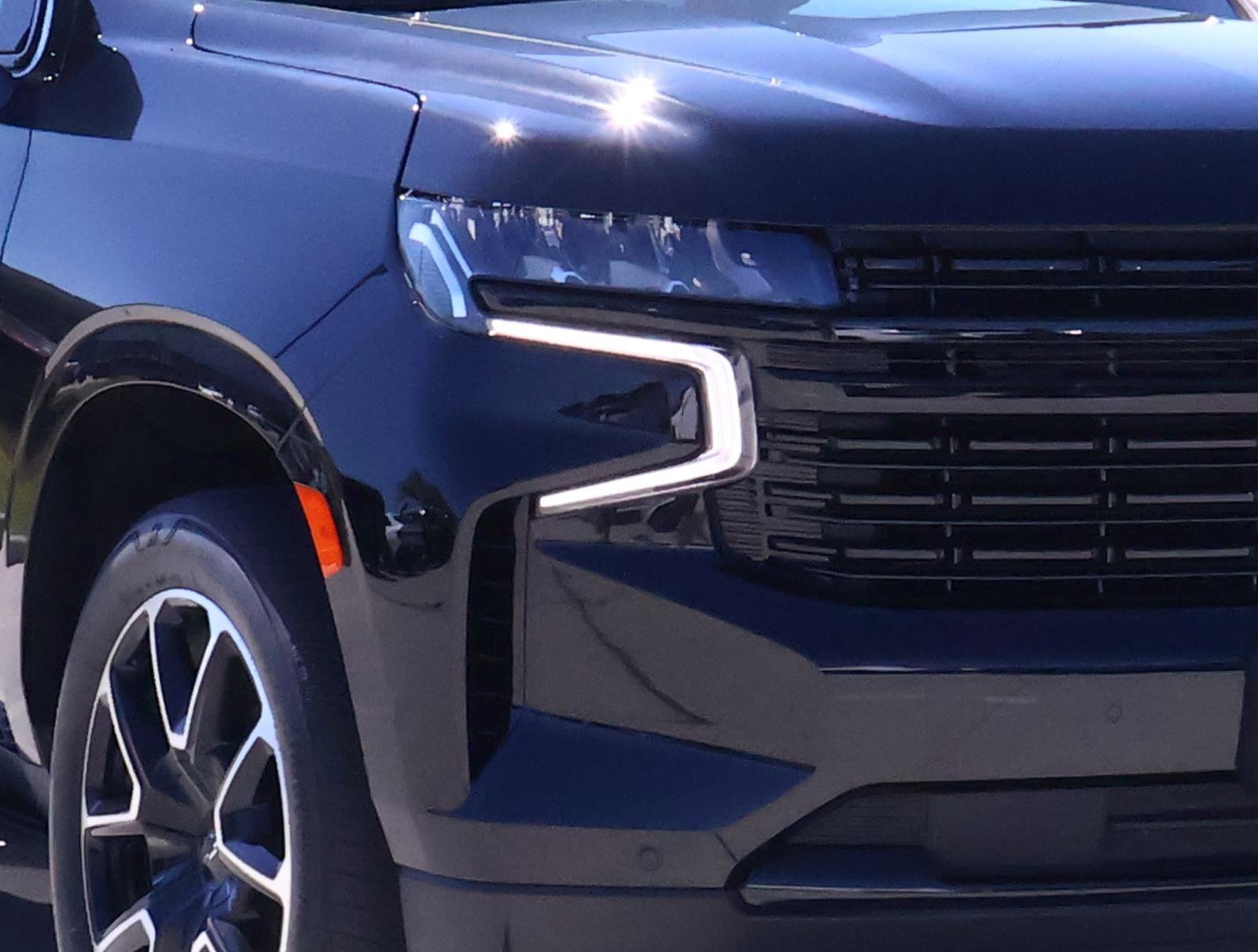 Used 2023 Chevrolet Suburban RST w/ Luxury Package image 8
