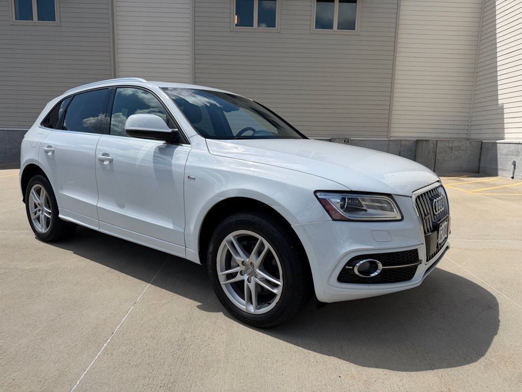Used 2014 Audi Q5 3.0T Prestige w/ Prestige Package AWD/4WD image 1