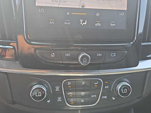 Used 2022 Chevrolet Traverse RS w/ LPO, 'HIT The Road' Package FWD image 19