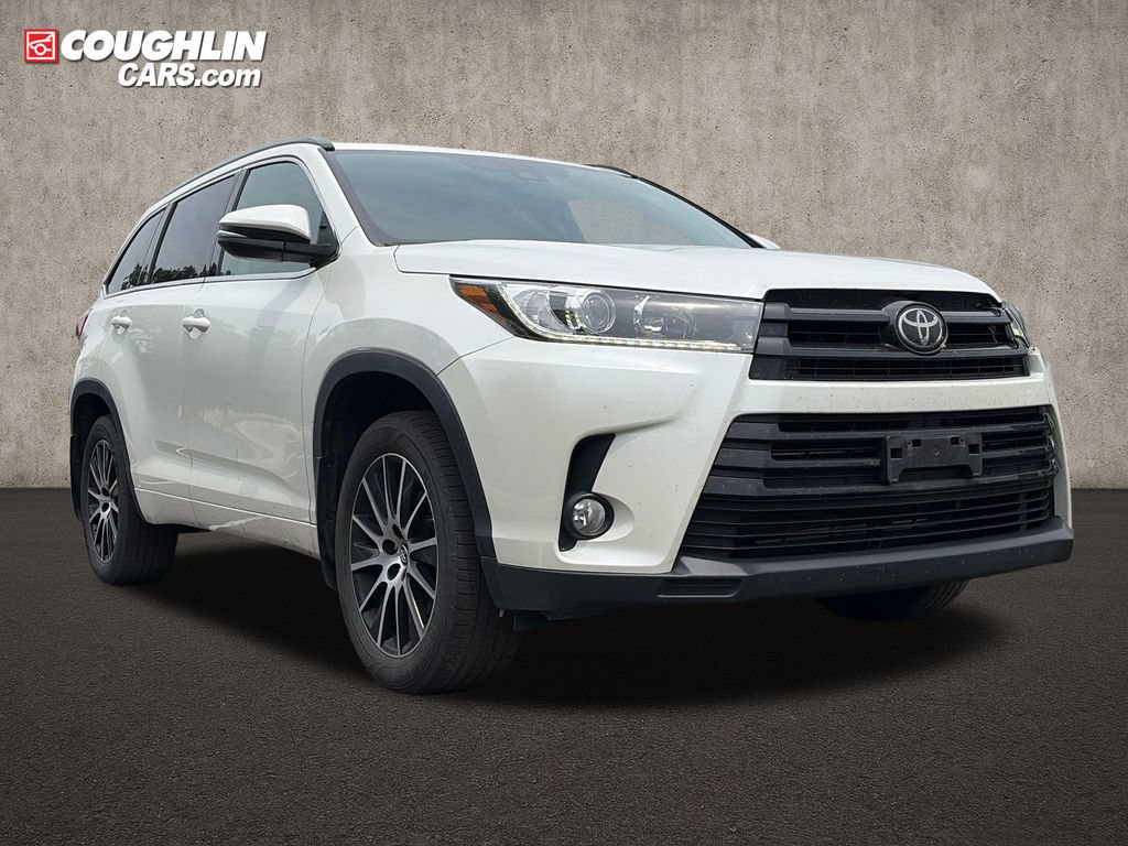 Used 2018 Toyota Highlander SE