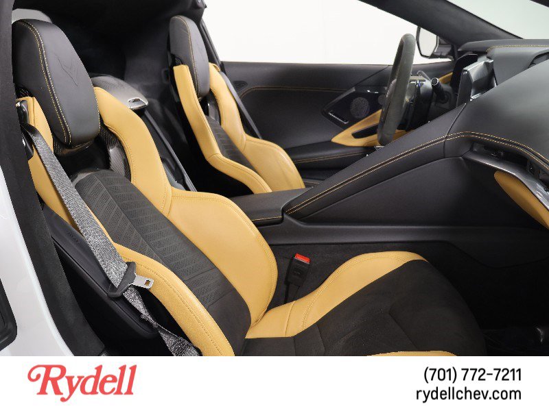 Used 2025 Chevrolet Corvette Stingray Premium Cpe w/ Z51 Performance Package image 13