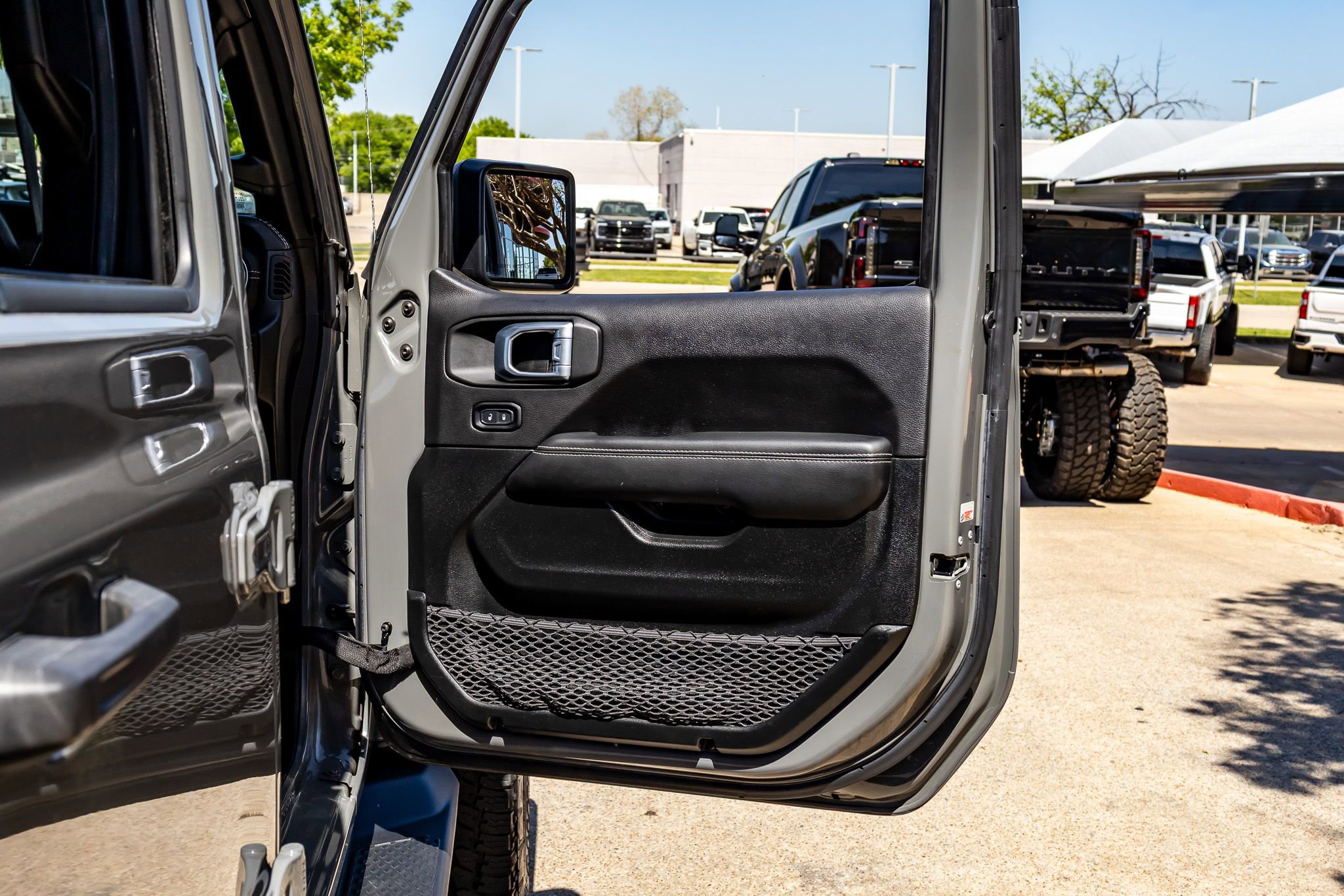 Used 2021 Jeep Gladiator Overland w/ Popular Equipment Package image 35