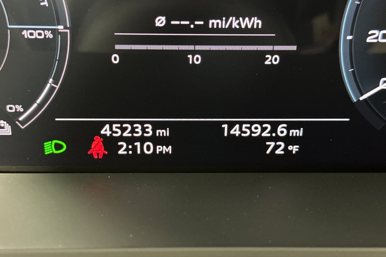 Used 2019 Audi e-tron Premium Plus image 23