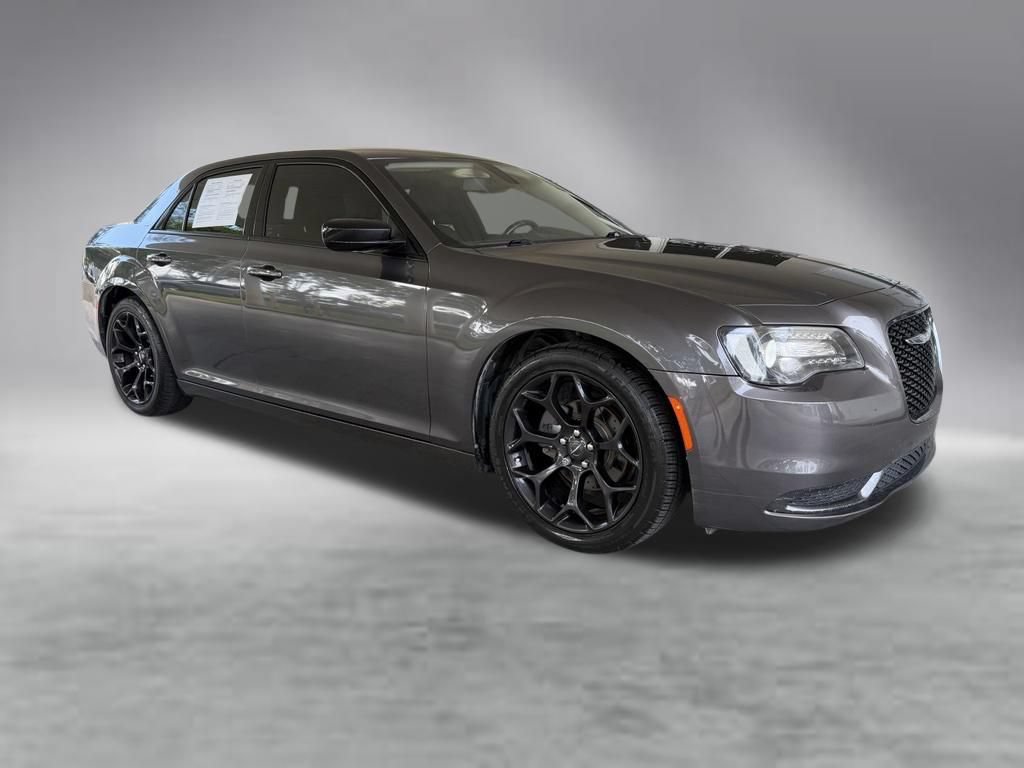 Used 2019 Chrysler 300 Touring w/ Sport Appearance Package RWD image 2