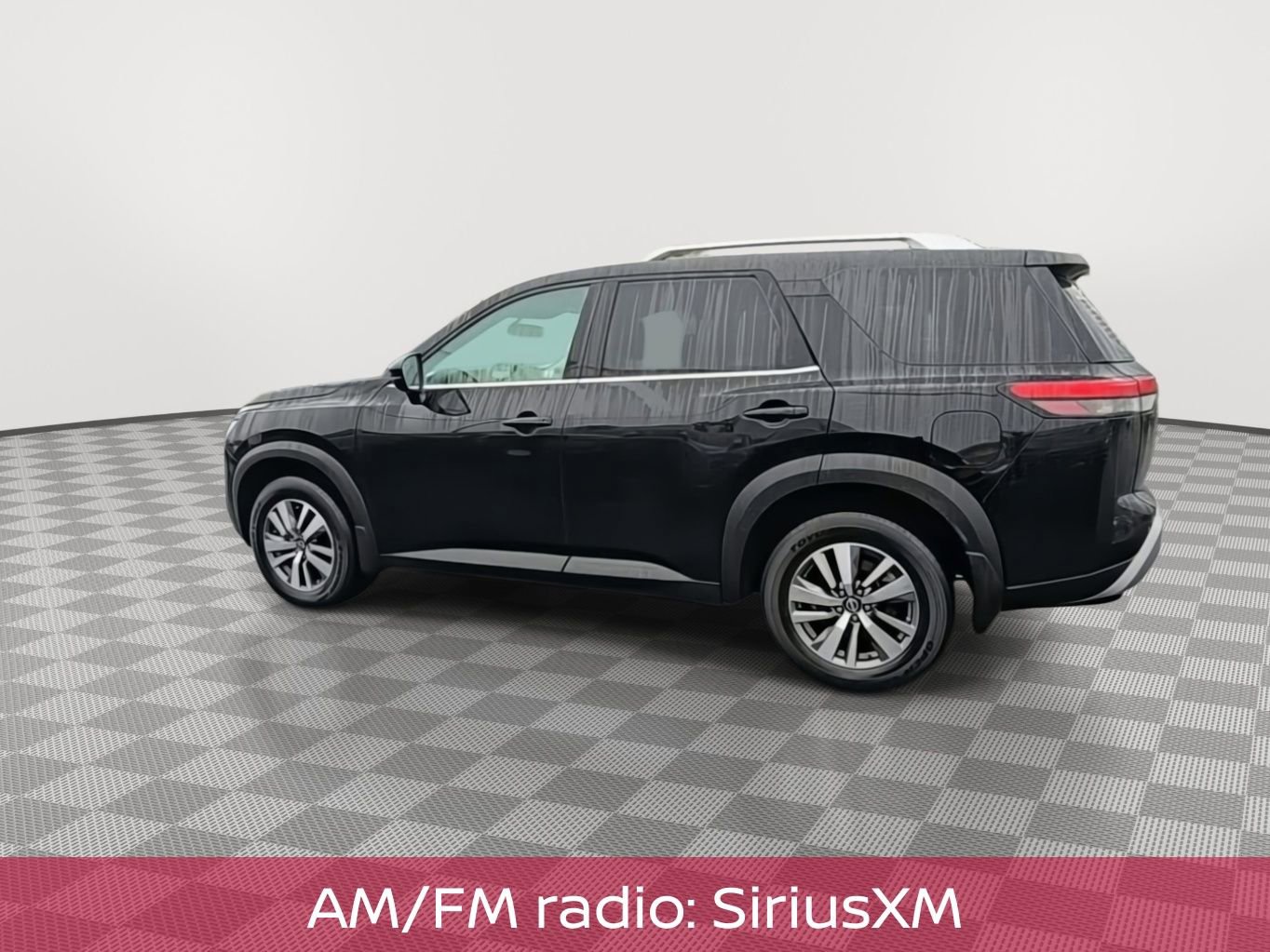 Used 2022 Nissan Pathfinder SL image 5