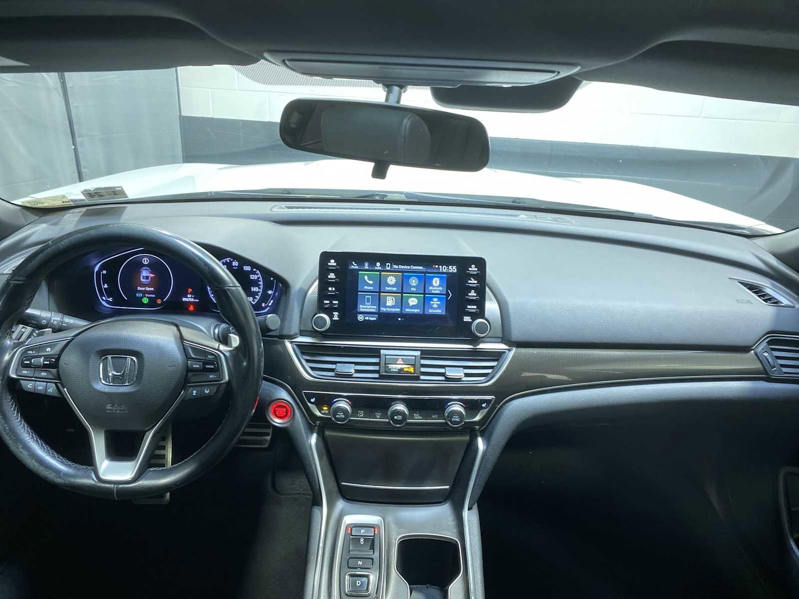 Used 2019 Honda Accord Sport image 10