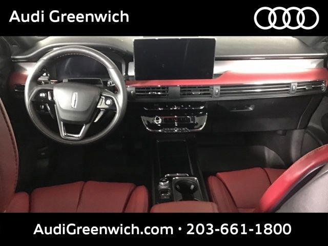 Used 2025 Lincoln Corsair Reserve w/ Equipment Group 202A AWD/4WD image 13