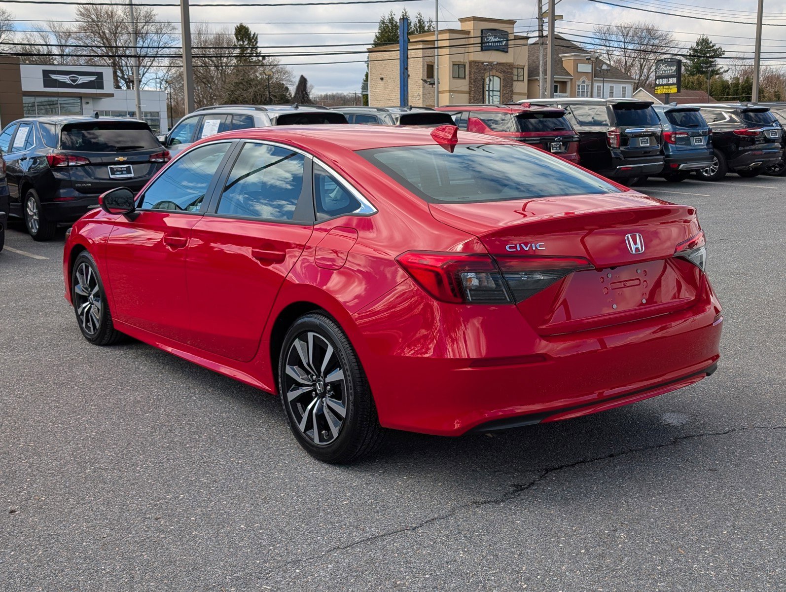 Used 2024 Honda Civic EX image 3