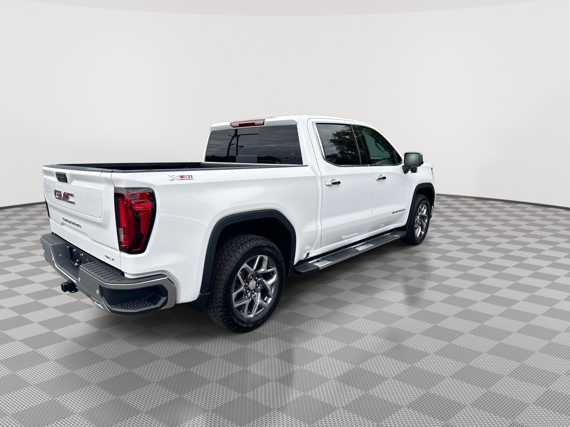 New 2026 GMC Sierra 1500 SLT w/ SLT Premium Plus Package AWD/4WD image 8