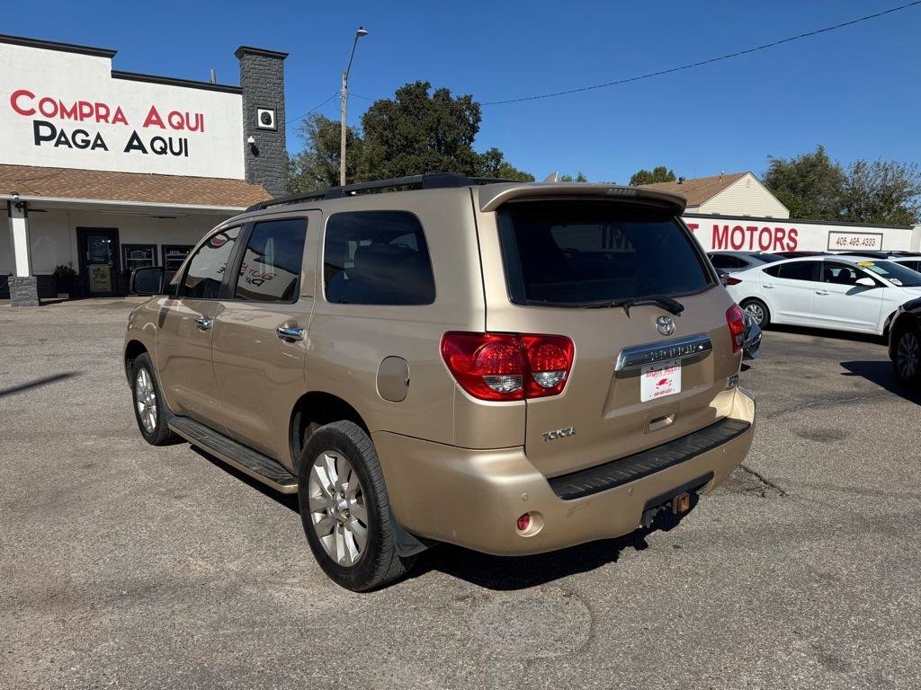 Used 2010 Toyota Sequoia Platinum RWD image 21