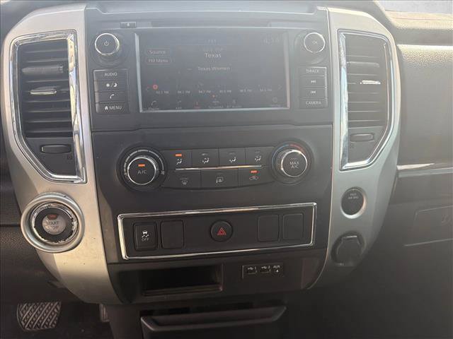 Used 2019 Nissan Titan SV RWD image 14