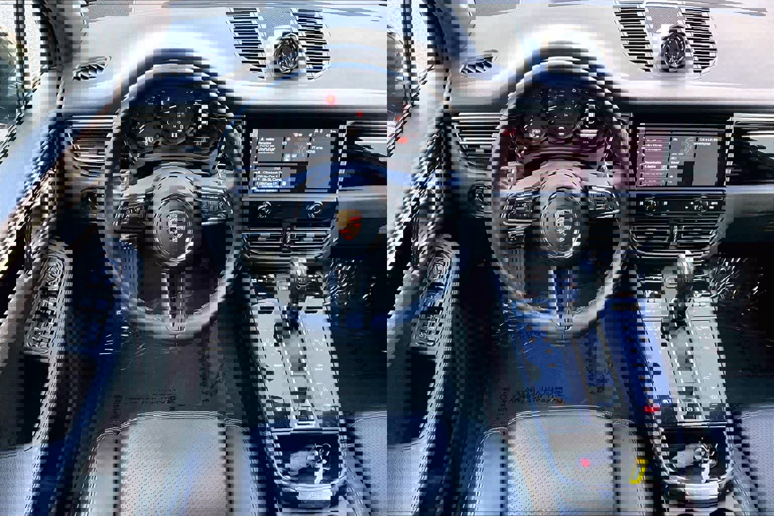 Used 2022 Porsche Macan image 6