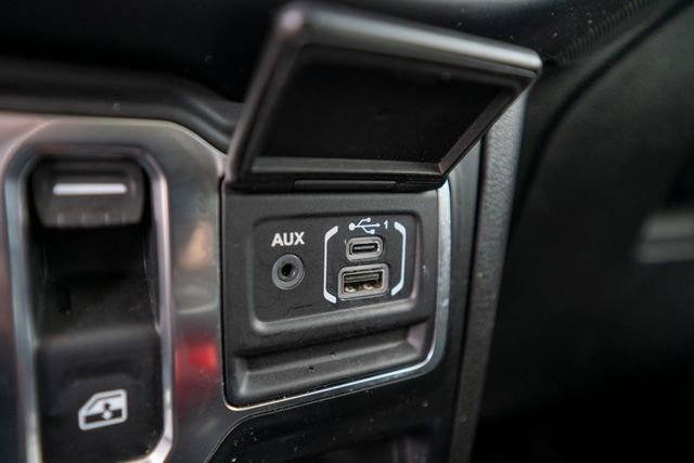 Used 2022 Jeep Wrangler Sport S image 27