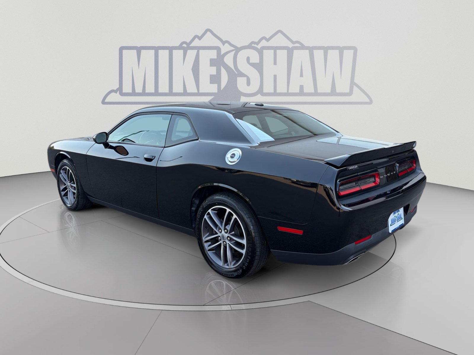 Used 2019 Dodge Challenger SXT AWD/4WD image 3