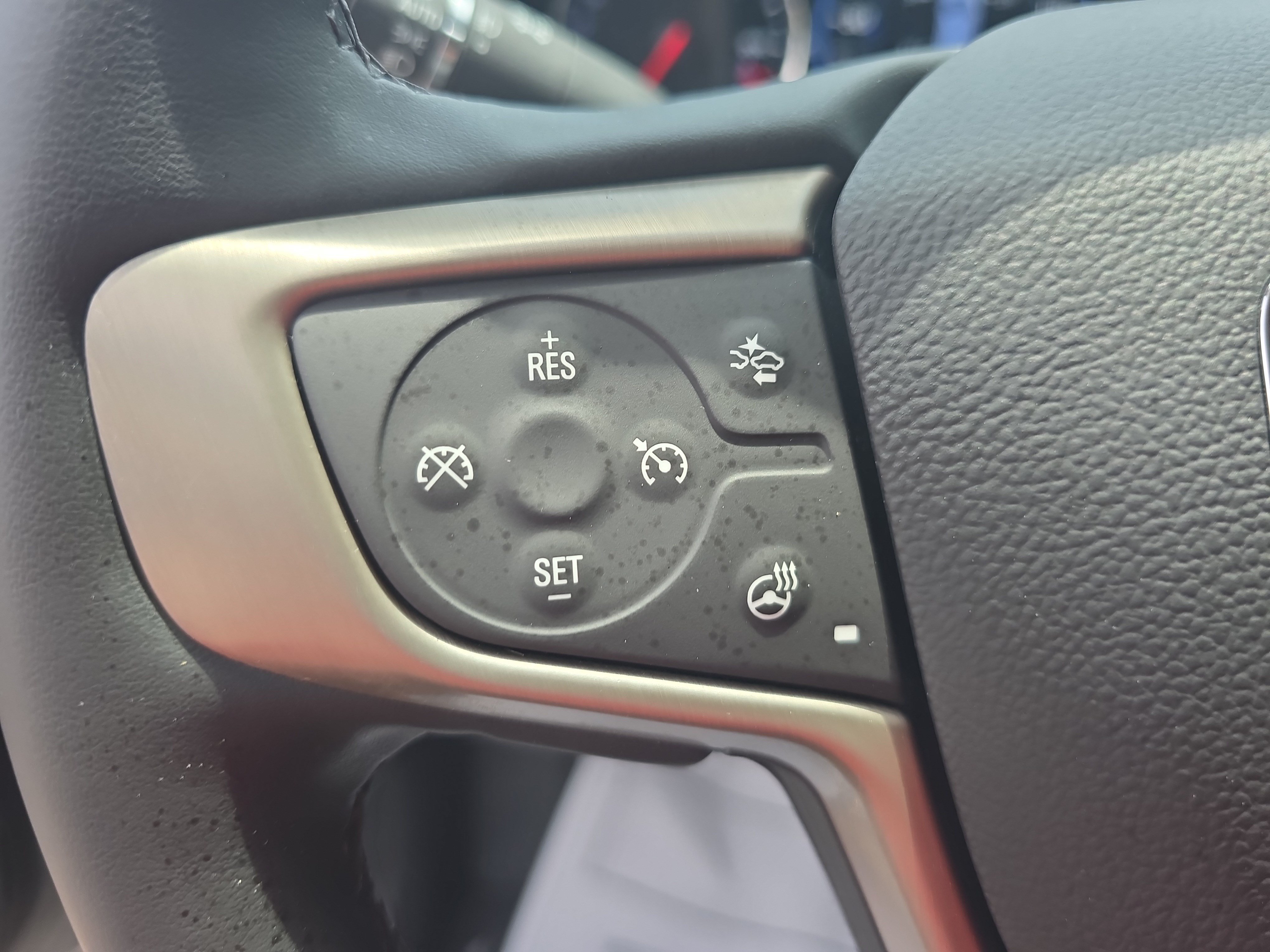 Used 2023 GMC Acadia Denali w/ Denali Ultimate Package FWD image 18