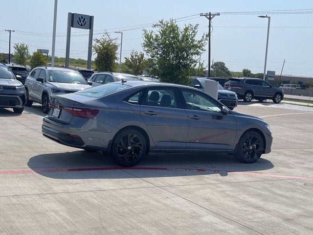 New 2026 Volkswagen Jetta SE FWD image 7