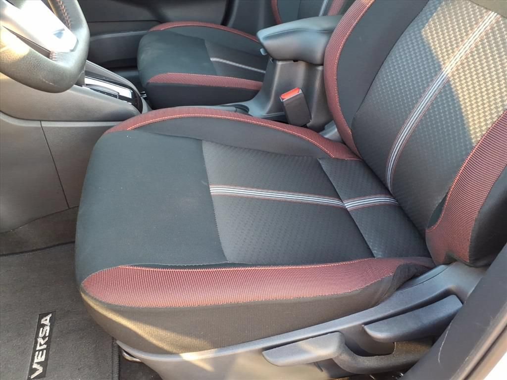 Used 2025 Nissan Versa SR w/ Trunk Package FWD image 4