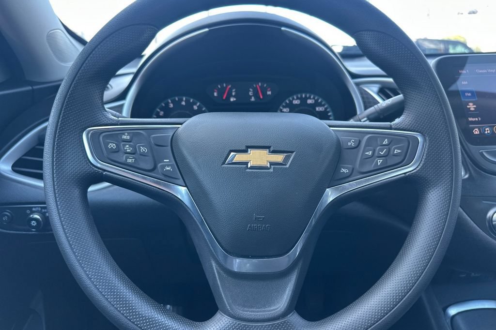 Used 2024 Chevrolet Malibu LT FWD image 25