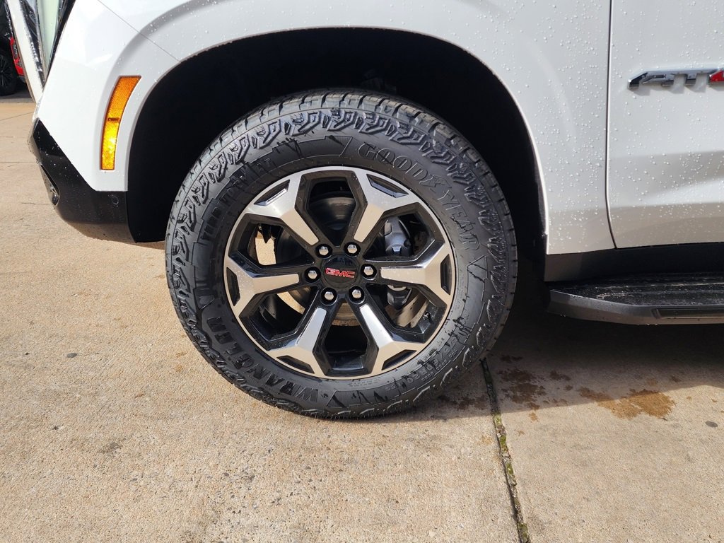 New 2026 GMC Yukon AT4 image 60