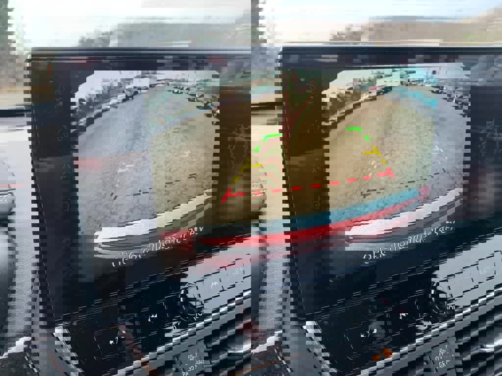 Used 2023 Nissan Altima 2.5 SR w/ SR Premium Package image 11