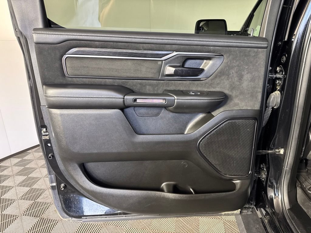 Used 2025 RAM 1500 RHO AWD/4WD image 32