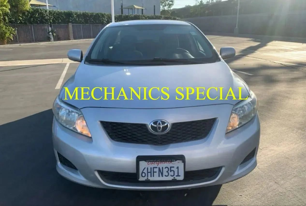 Used 2010 Toyota Corolla LE image 2