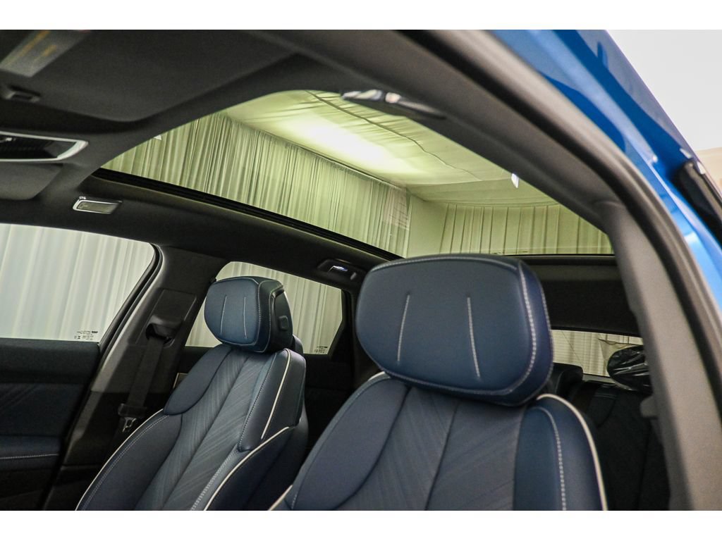 New 2027 Cadillac Optiq Premium Luxury AWD/4WD image 22