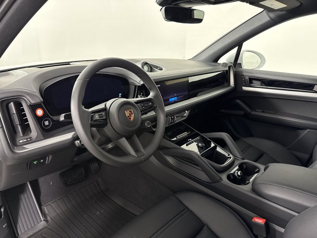 Certified 2026 Porsche Cayenne AWD/4WD image 4