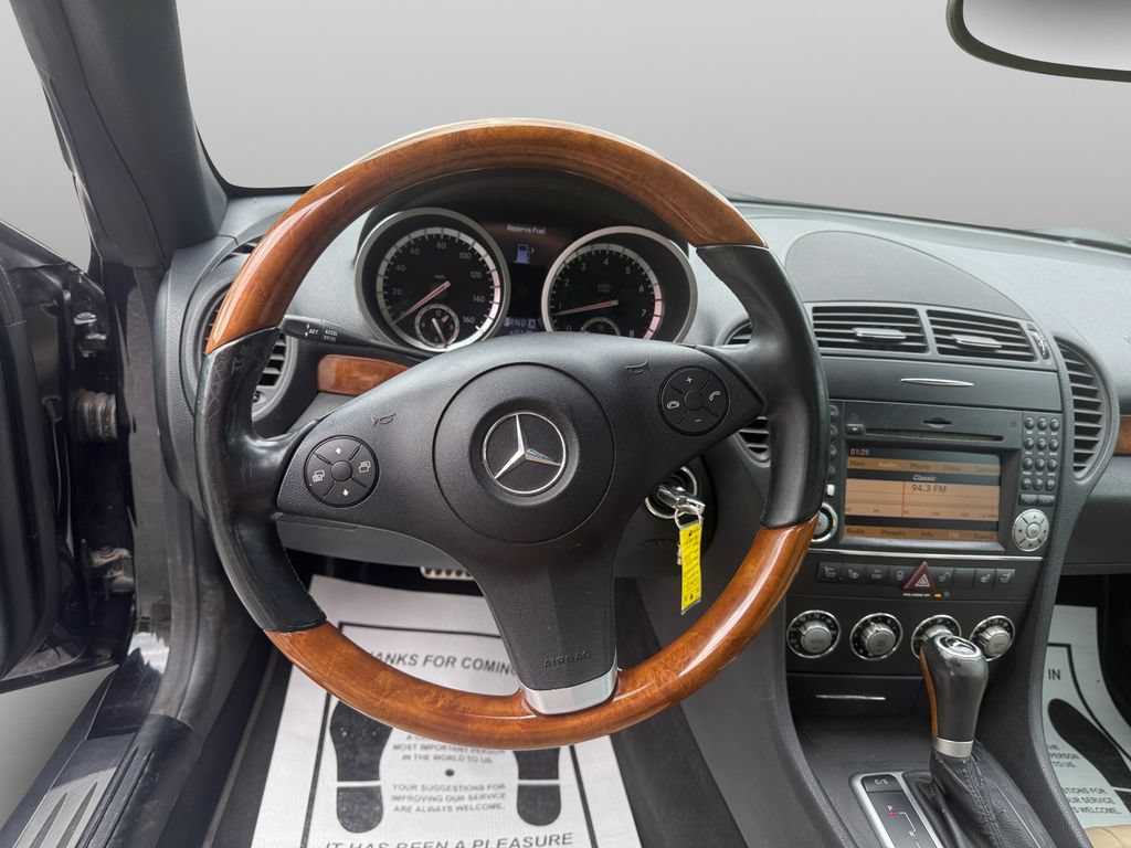 Used 2010 Mercedes-Benz SLK 300 image 11