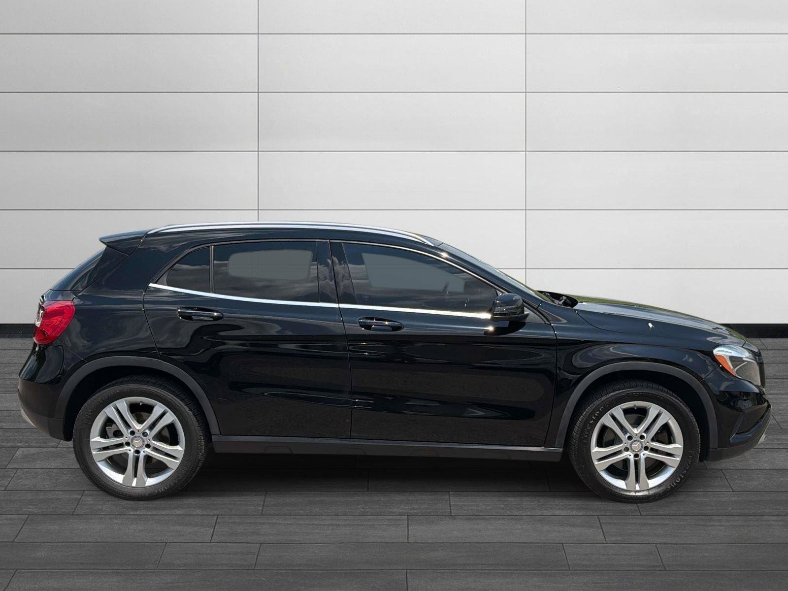 Certified 2016 Mercedes-Benz GLA 250 4MATIC image 2