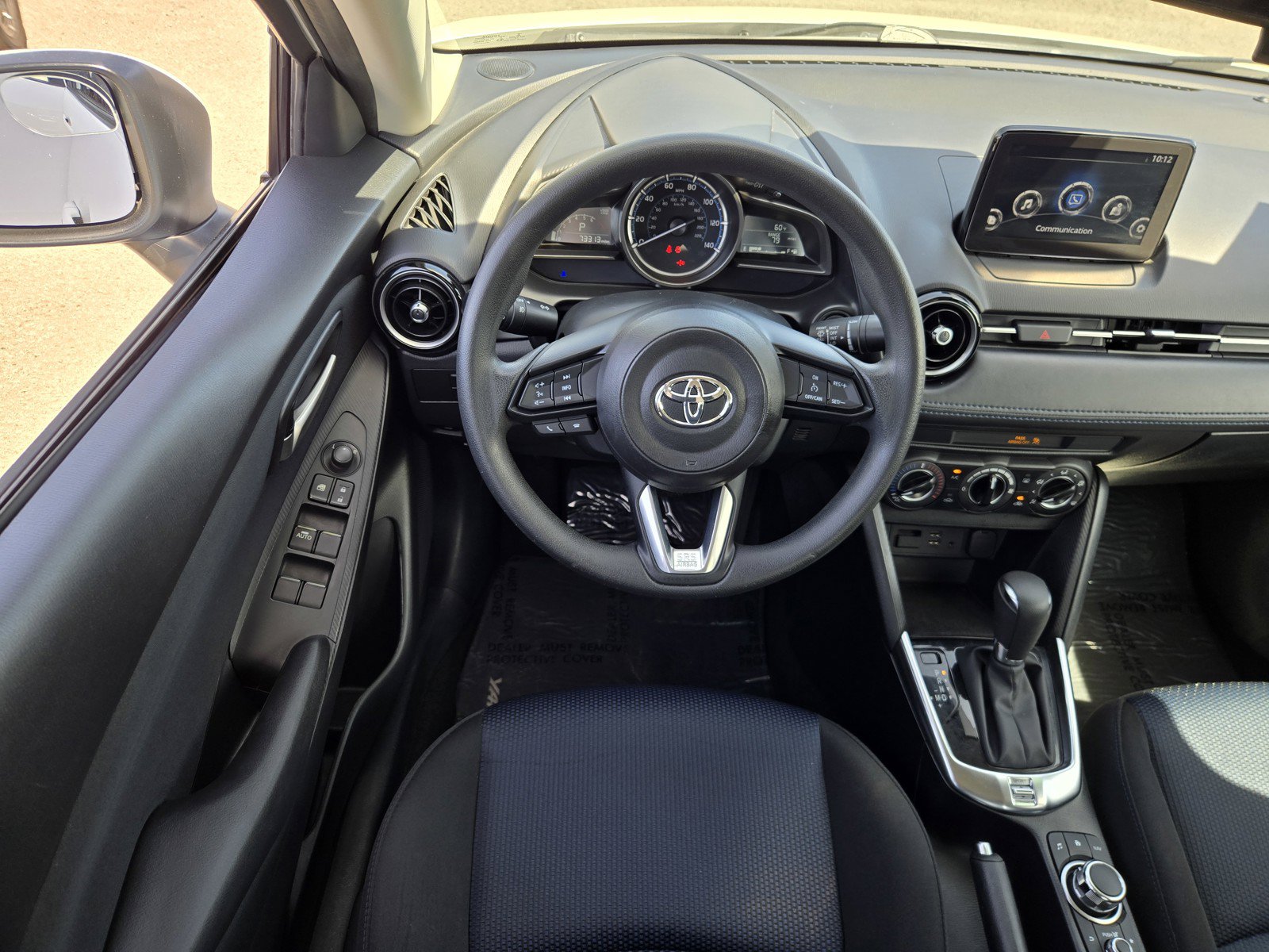 Used 2019 Toyota Yaris LE FWD image 12