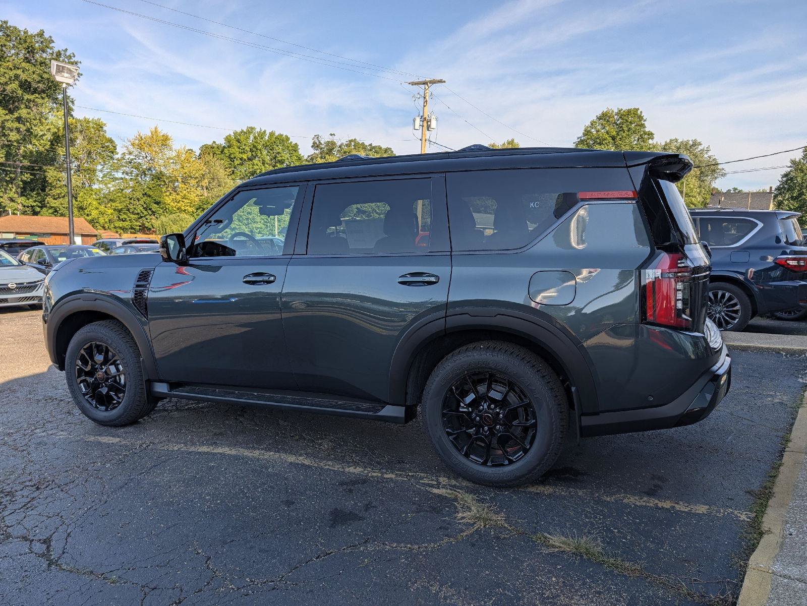 New 2026 Nissan Armada PRO-4X AWD/4WD image 8