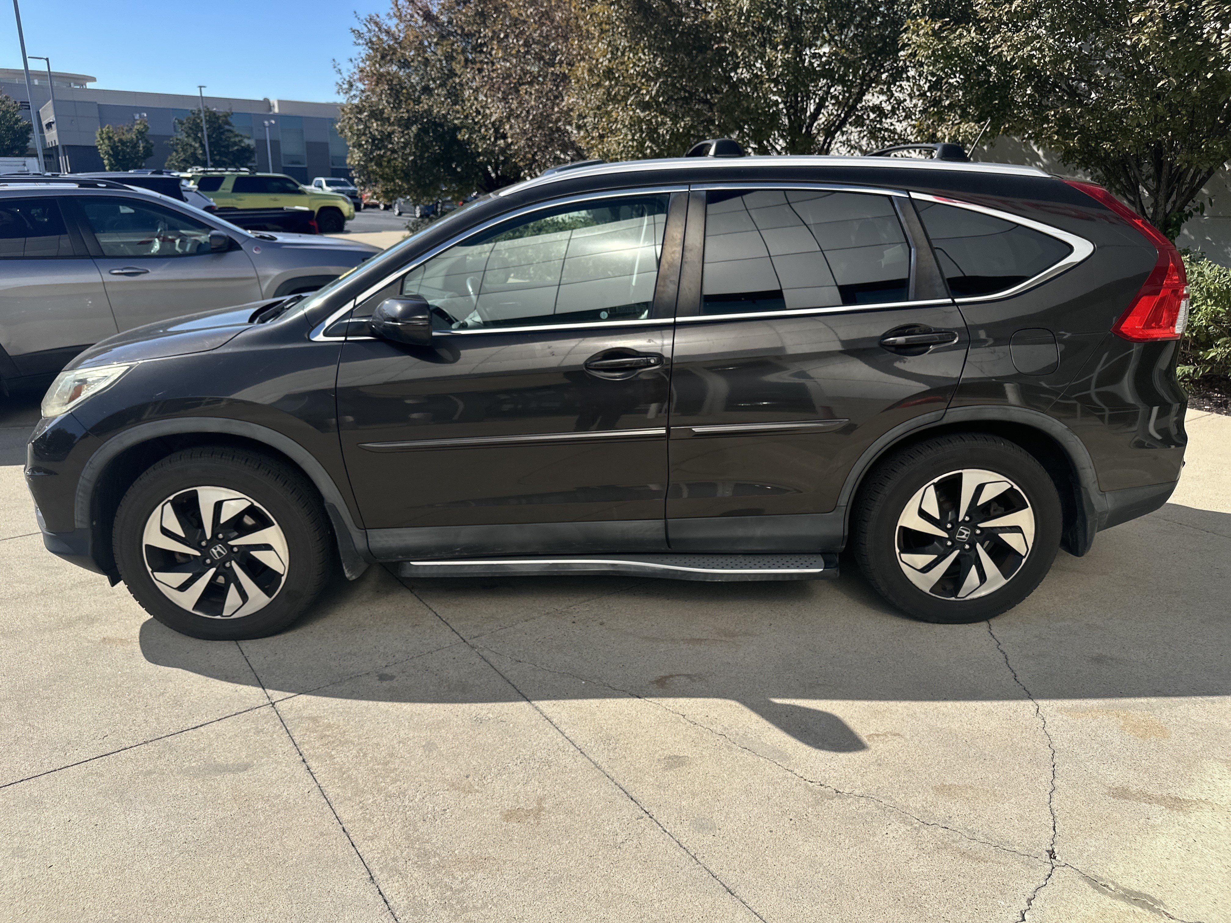 Used 2016 Honda CR-V Touring image 9