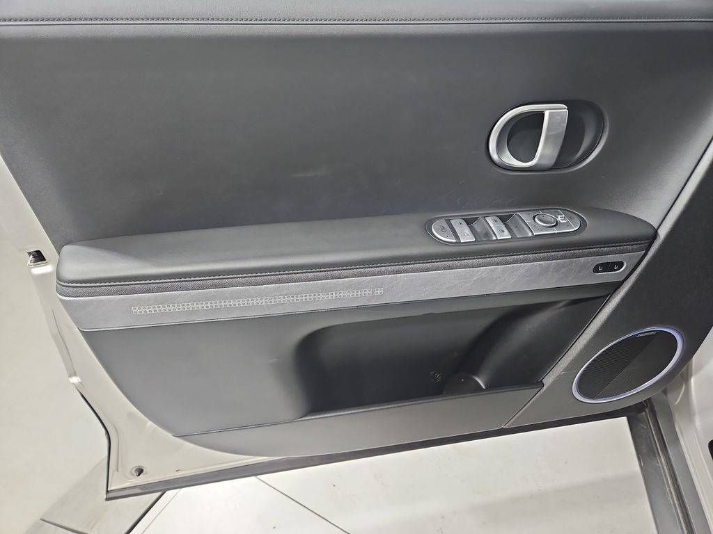 Certified 2024 Hyundai Ioniq 5 Limited image 12