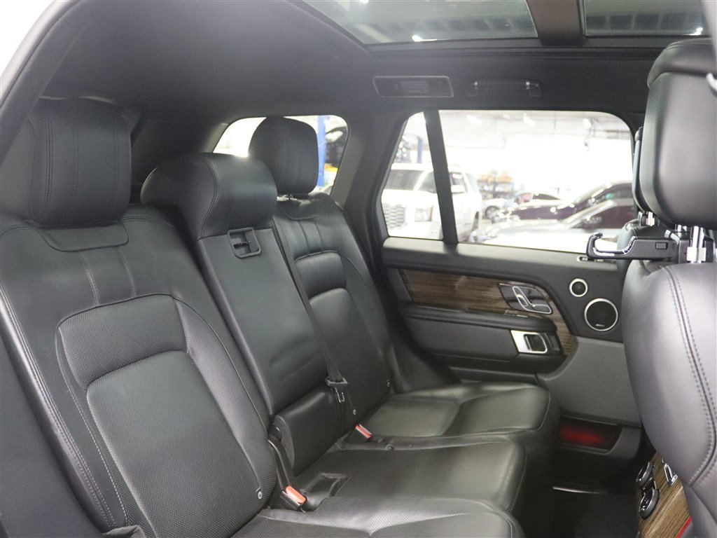Used 2018 Land Rover Range Rover Supercharged AWD/4WD image 23