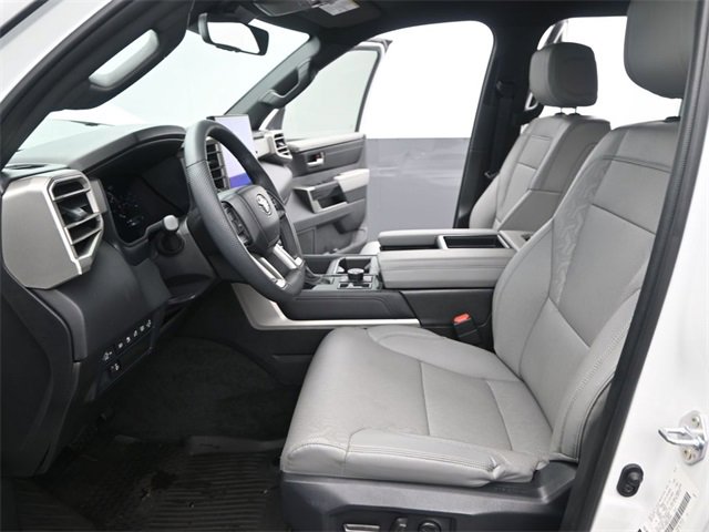 Used 2025 Toyota Tundra Limited image 11