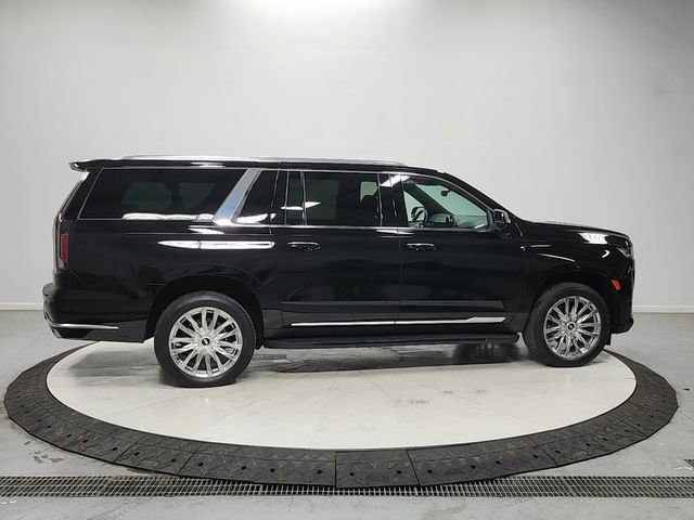 Used 2023 Cadillac Escalade ESV Premium Luxury RWD image 8