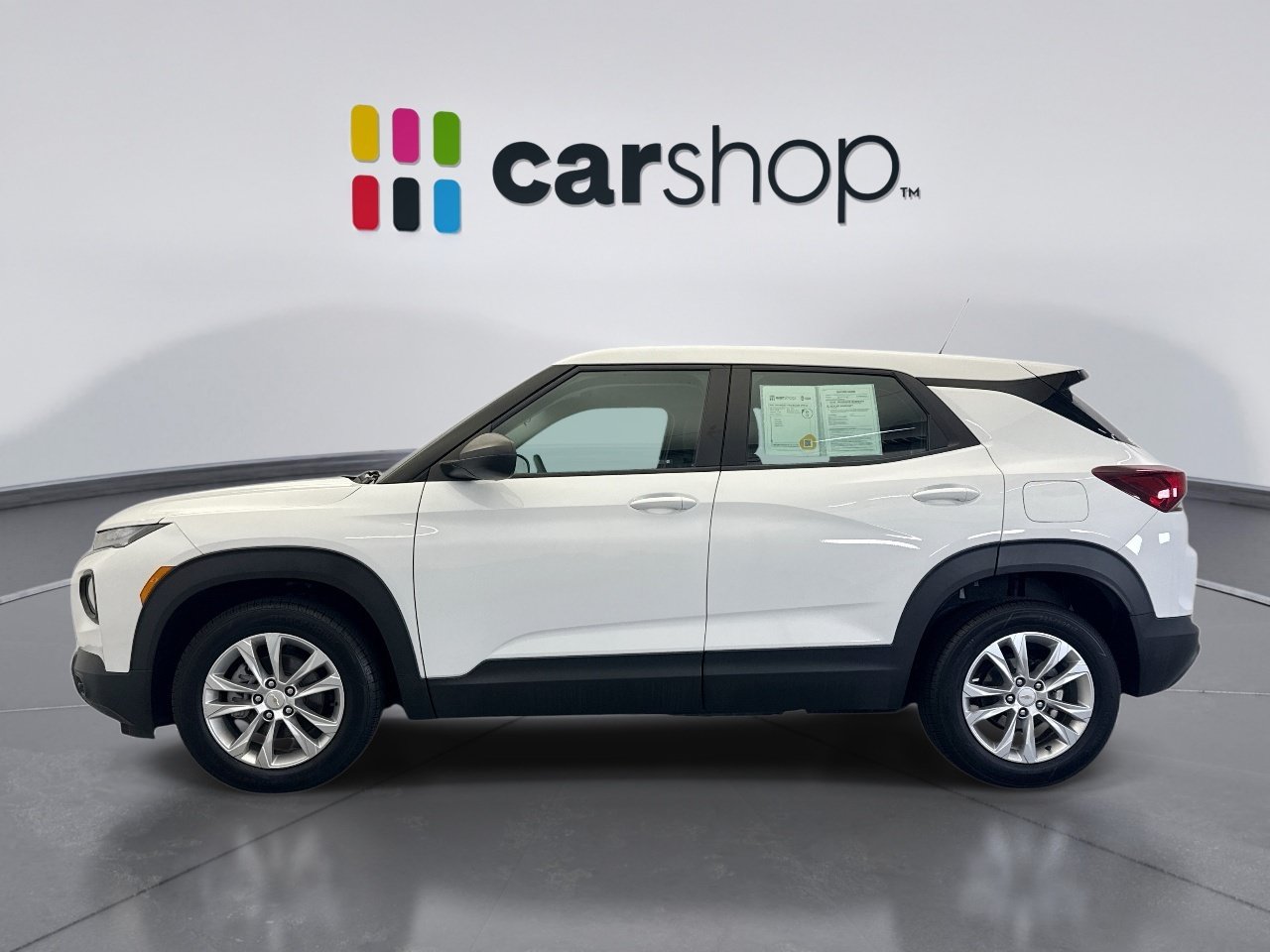 Used 2022 Chevrolet TrailBlazer LS FWD image 2