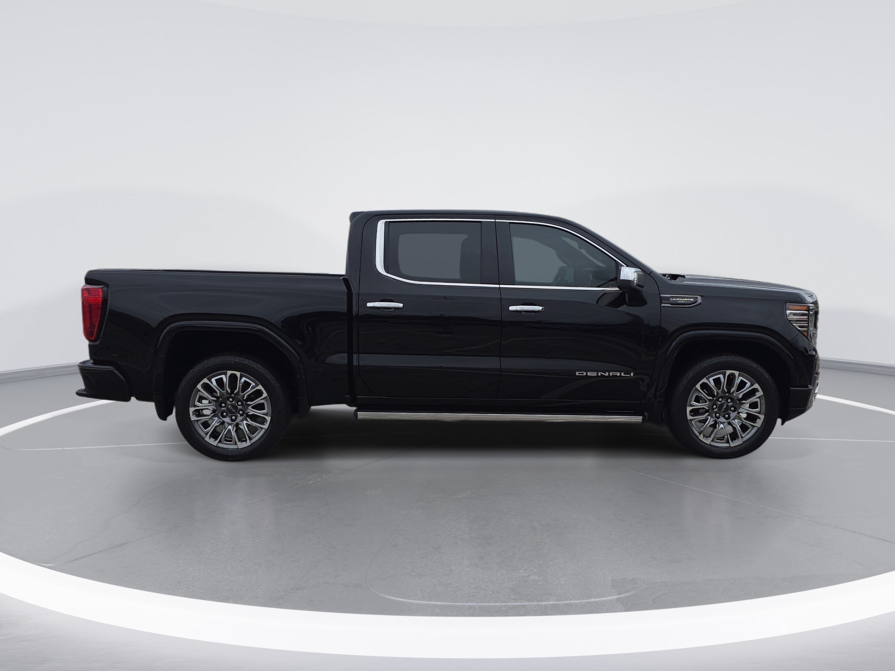 Used 2024 GMC Sierra 1500 Denali Ultimate AWD/4WD image 2