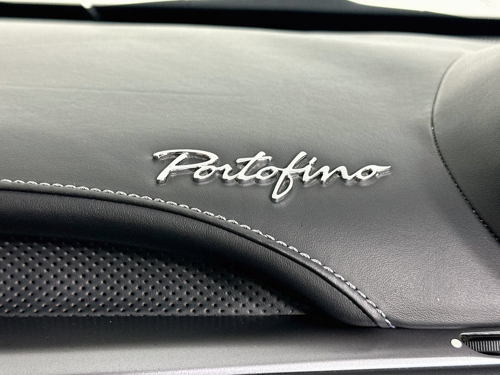 Used 2020 Ferrari Portofino RWD image 57