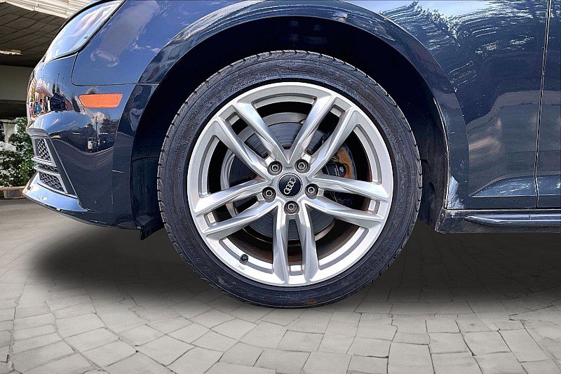 Used 2017 Audi A4 2.0T Ultra Premium w/ Convenience Package FWD image 7